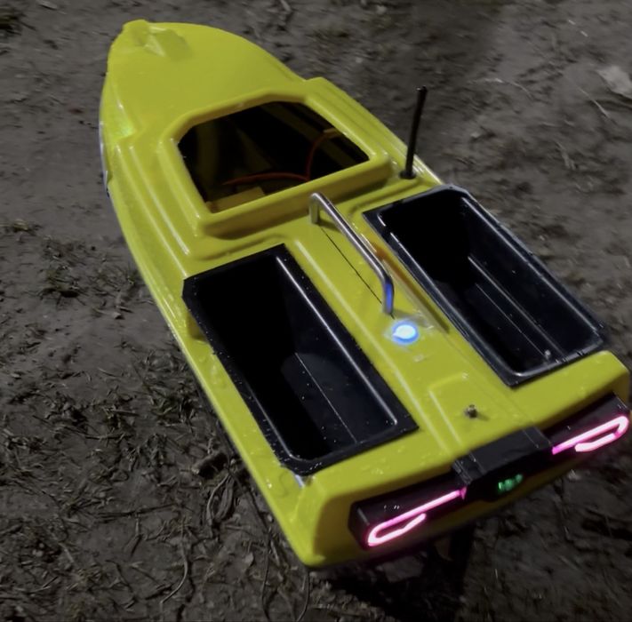 Navomodel de plantat/pescuit,autopilot,baterii,reparatii.