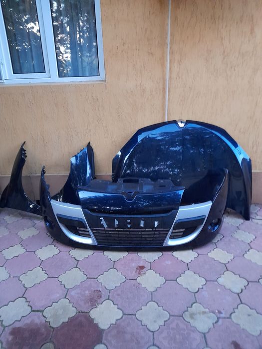Megane 3 vas lichid apa si alte piese