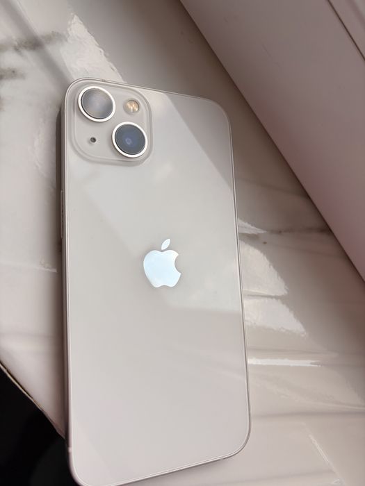 Vand Iphone 13 Alb