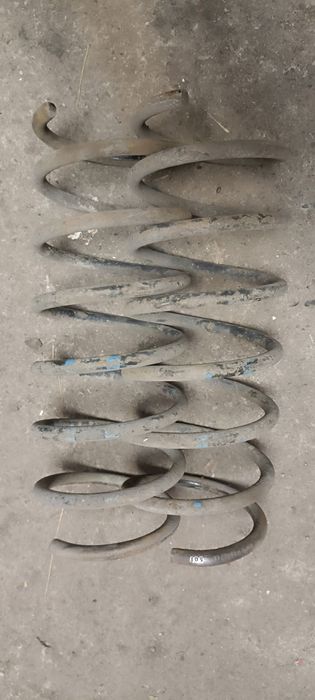 Передние пружины Е34