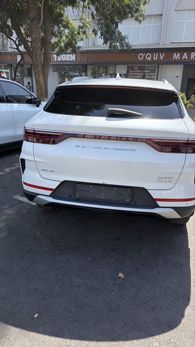 Продаю BYD cong plyus