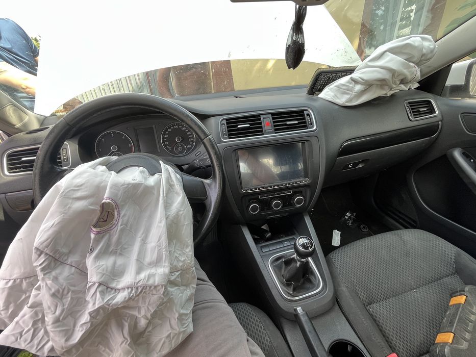 Wolkswagen jetta avariat