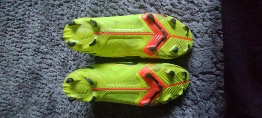 Бутонки NIKE MERCURIAL