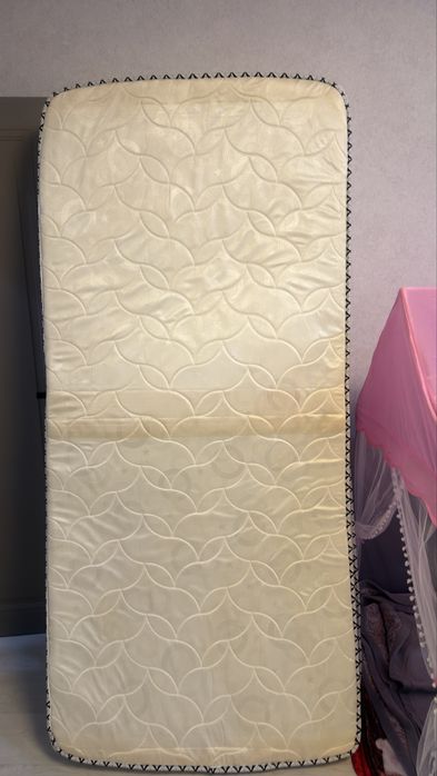 Продам матрас односпальный