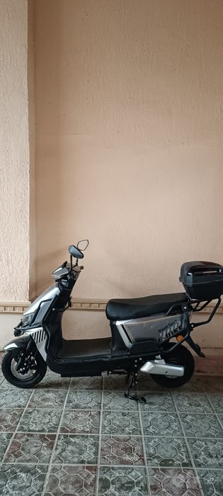 Skuter wasat sotiladi