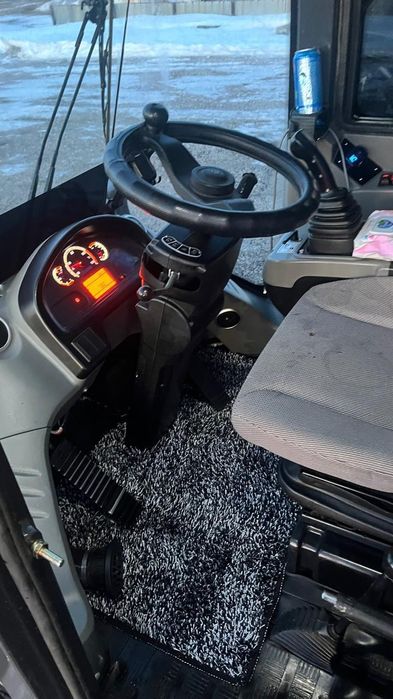 Фронтальный погрузчик