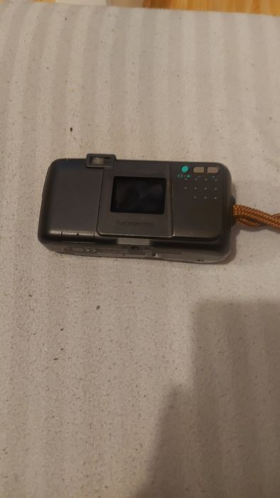 Винтидж фотоапарат Camedia C 400 L