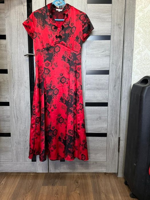 Одежда женская и мальчиковая