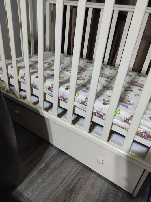 Детская кроватка + матрас