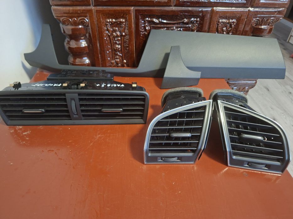 Grile aer și ornament bord Fabia 3 și 3 facelift