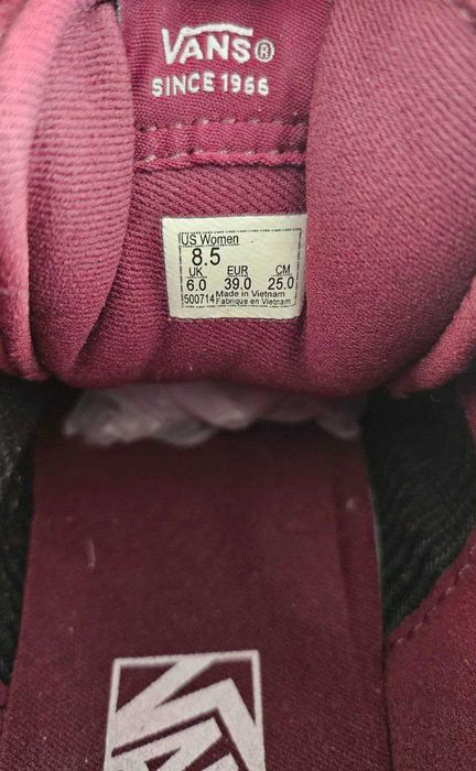 Нови дамски кецове VANS / Ванс - с етикет