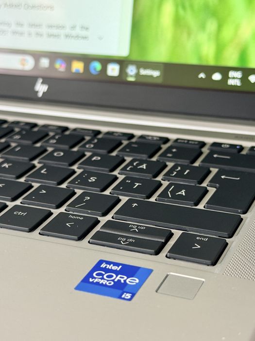 Laptop HP EliteBook 830 G8