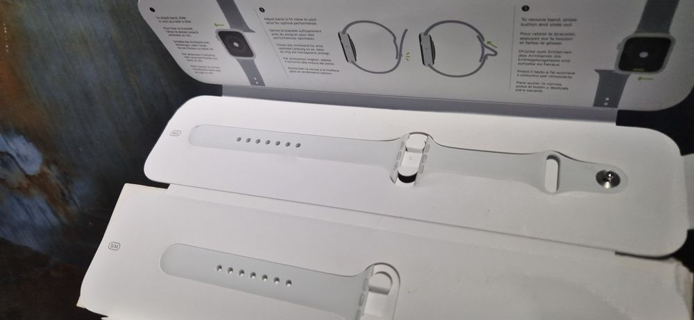 Apple watch sport band white