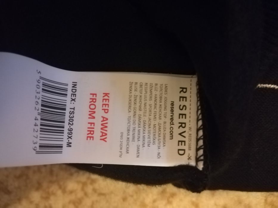 Bluza neagra noua fără eticheta mărimea M