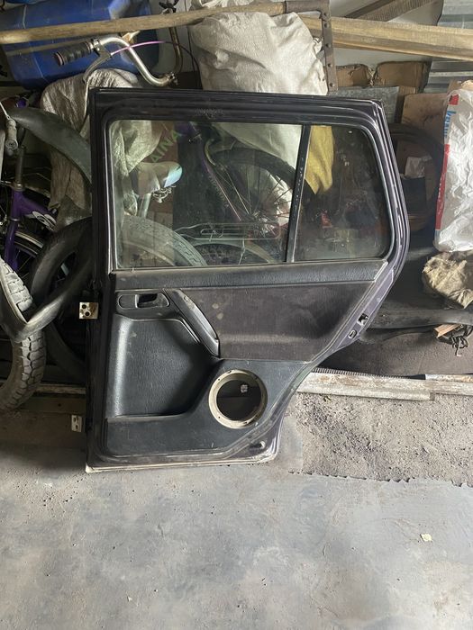 Продам двери на голф 3