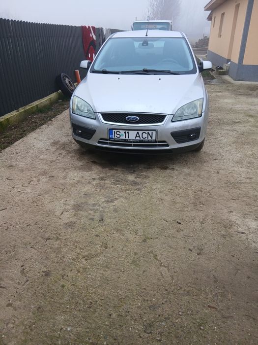 Se vinde ford focus