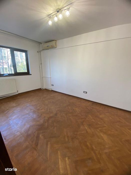 Spatiu de 2 camere cu bucatarie, grup sanitar RENOVAT, Casa de Cultura