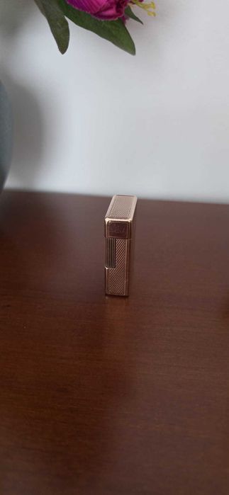 Bricheta ST Dupont Linie 1 BS mica, design Guilloche, Pink Gold