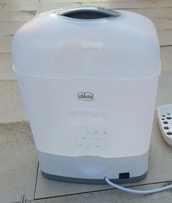 Стерилизатор за бебешки шишета Chicco
