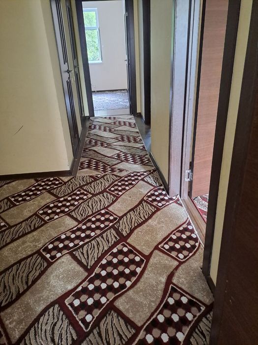 Наманган Шахар, 2 микраён Тукувчи махалласи, 8 уй 24 хонадон, 2 этаж,