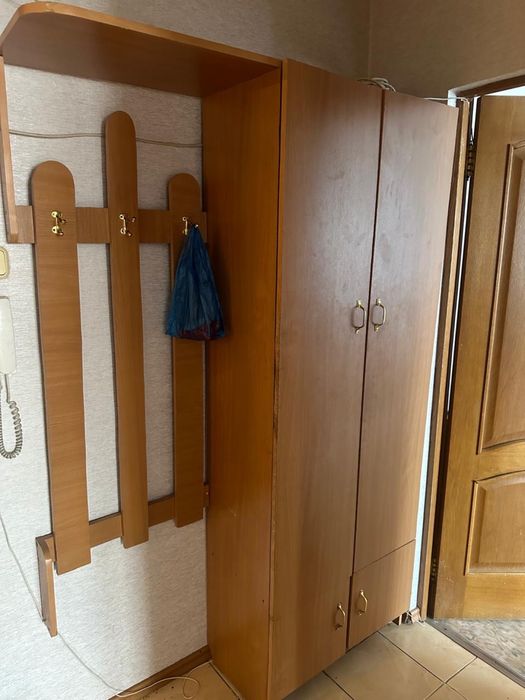 Продам прихожую. 7000тнг