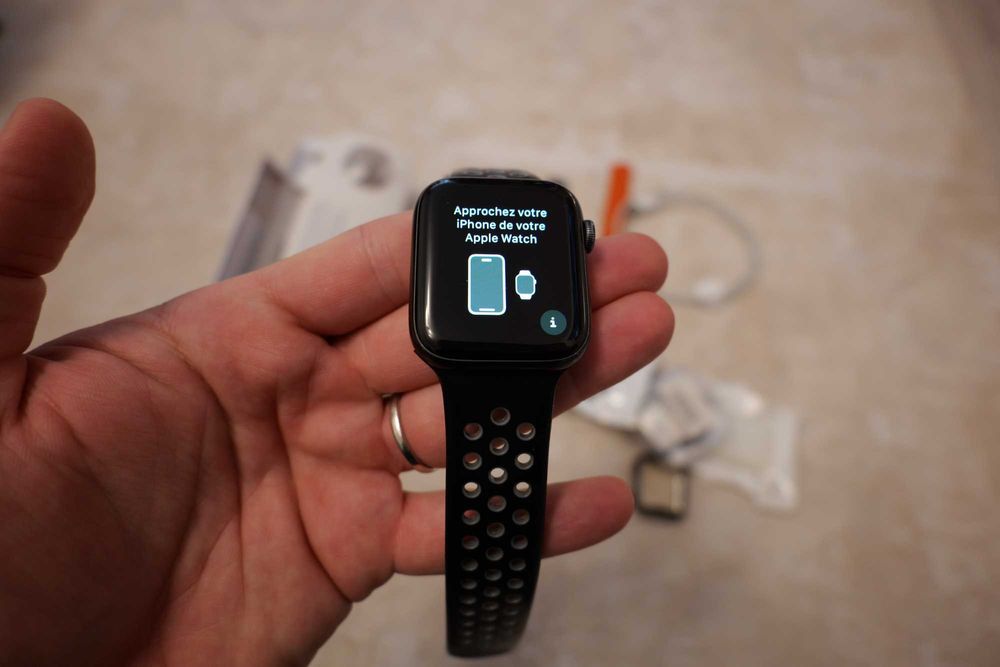 Apple Watch Seria 5 - 44 mm - Cellular