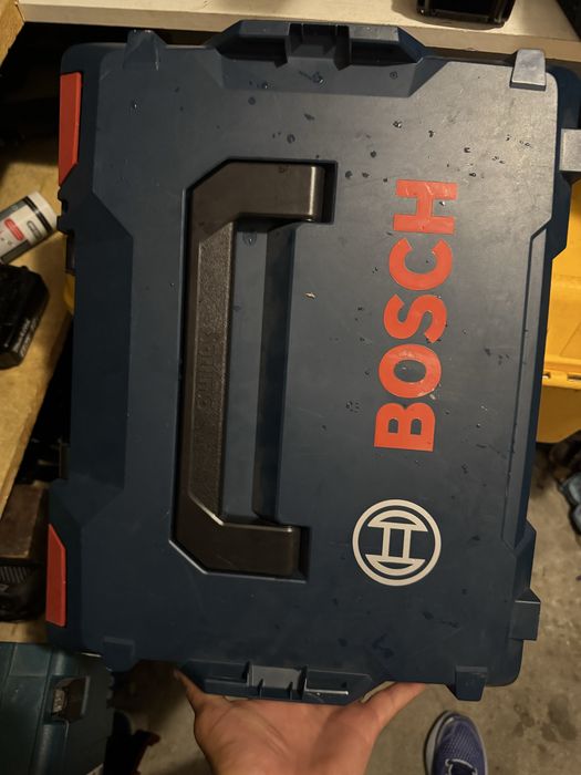 Lada goala autofiletanta Bosch