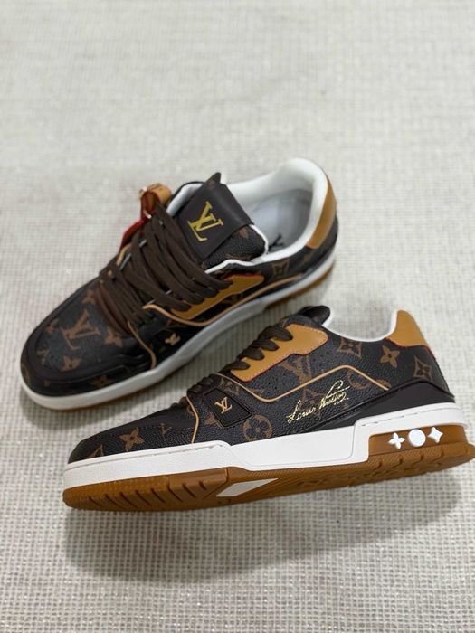 Adidasi Louis Vuitton Trainer Premium