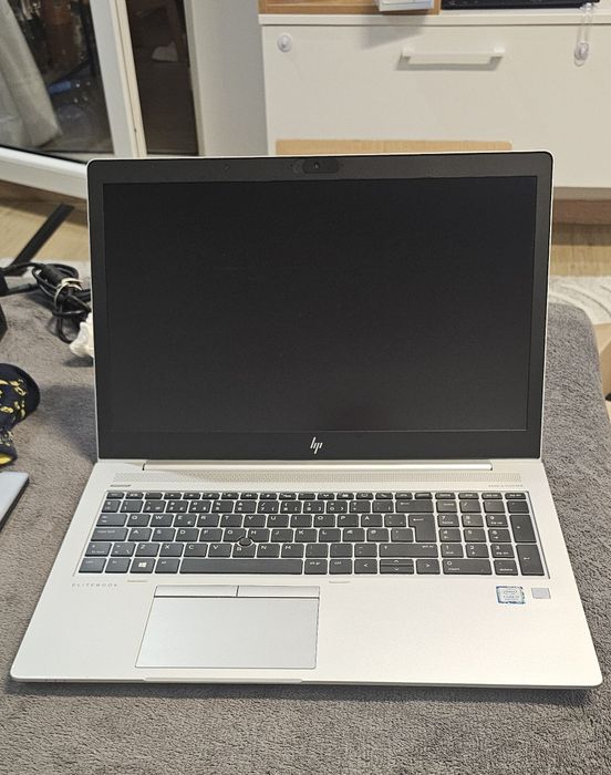 HP EliteBook 850 G5 – Specificații: i7 8650U, 16GB RAM, SSD 256GB,