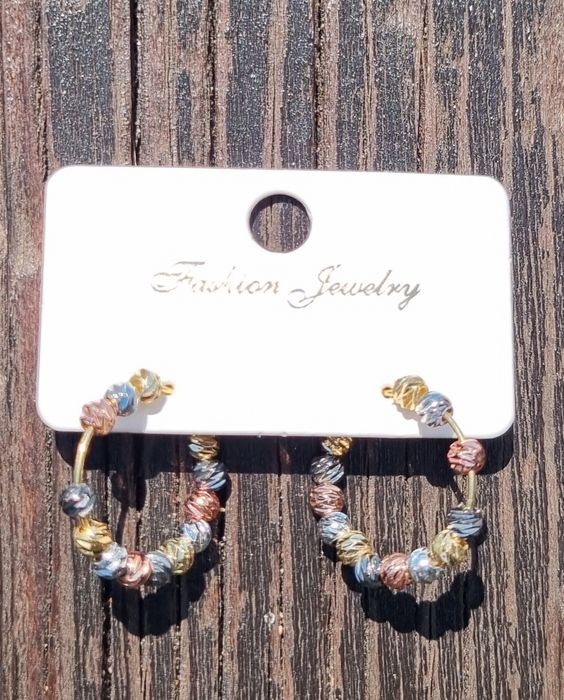 Комплект колие, гривна и обеци.