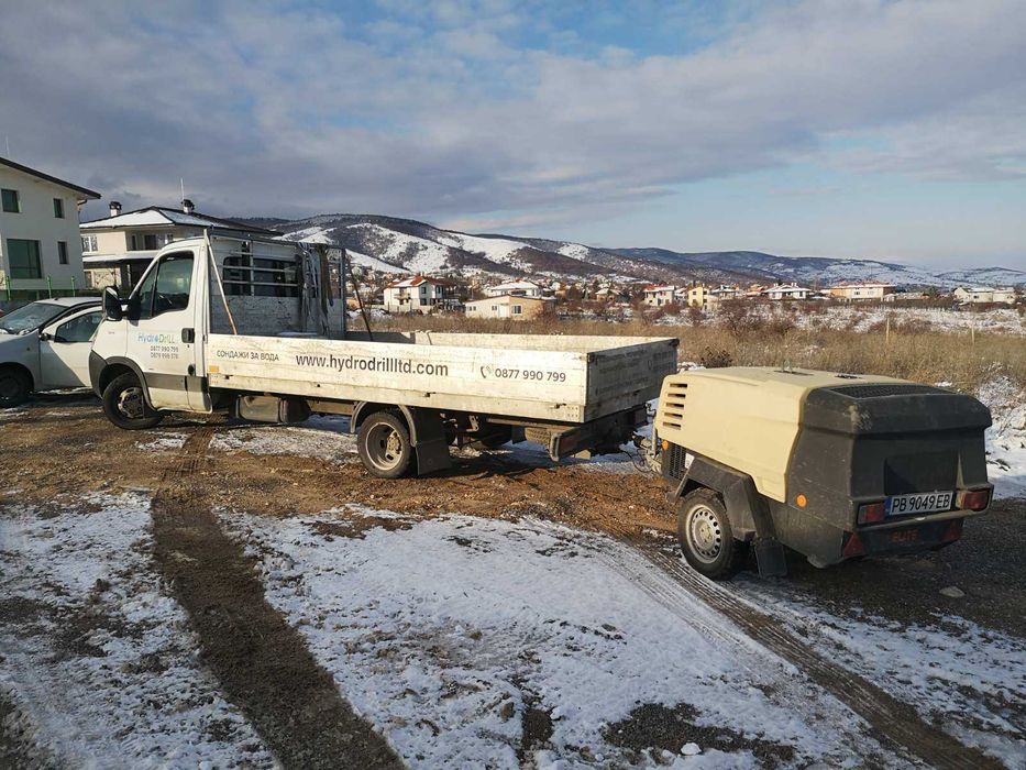 Еърлифтно почистване  на сондажи.