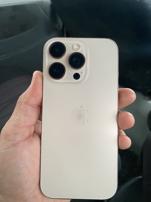 Iphone 16 pro Gold 256 gb