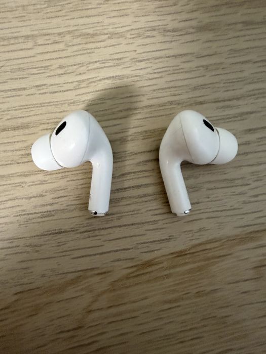 Продам Apple Airpods Pro 2