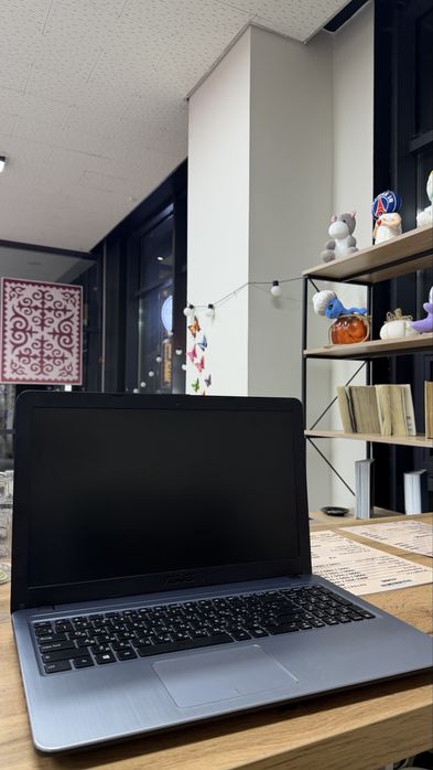 продам ноутбук Asus