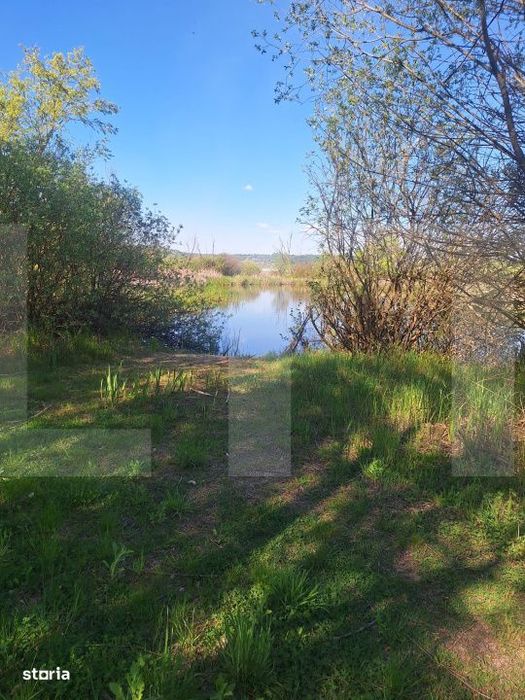 Teren de vanzare 1.600 mp cu deschidere la lac – zona Lacul Surduc