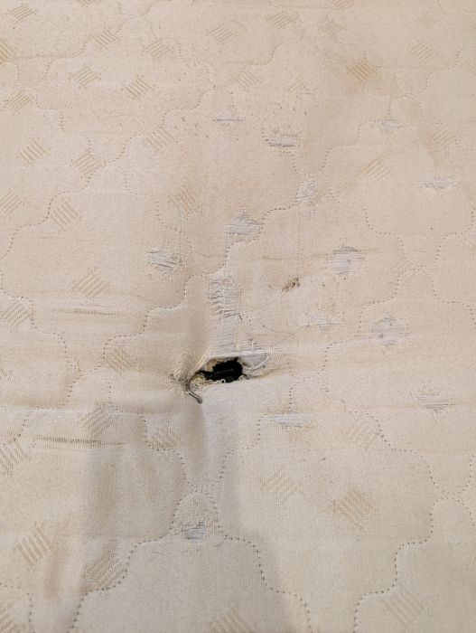 Продам двуспальную кровать 210*180 б/у