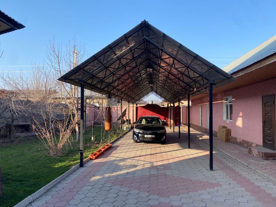 Двухэтажный дом.