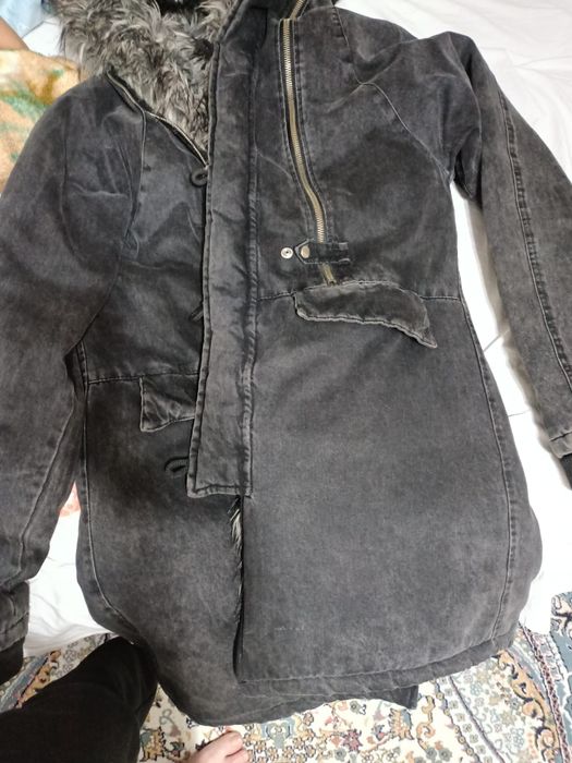 Срочно! Продам парку зимнюю.