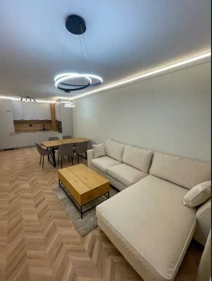 Продава се Двустаен апартамент в Пловдив, Център - 74 кв.м за 1000 €/кв.м - Снимка #6