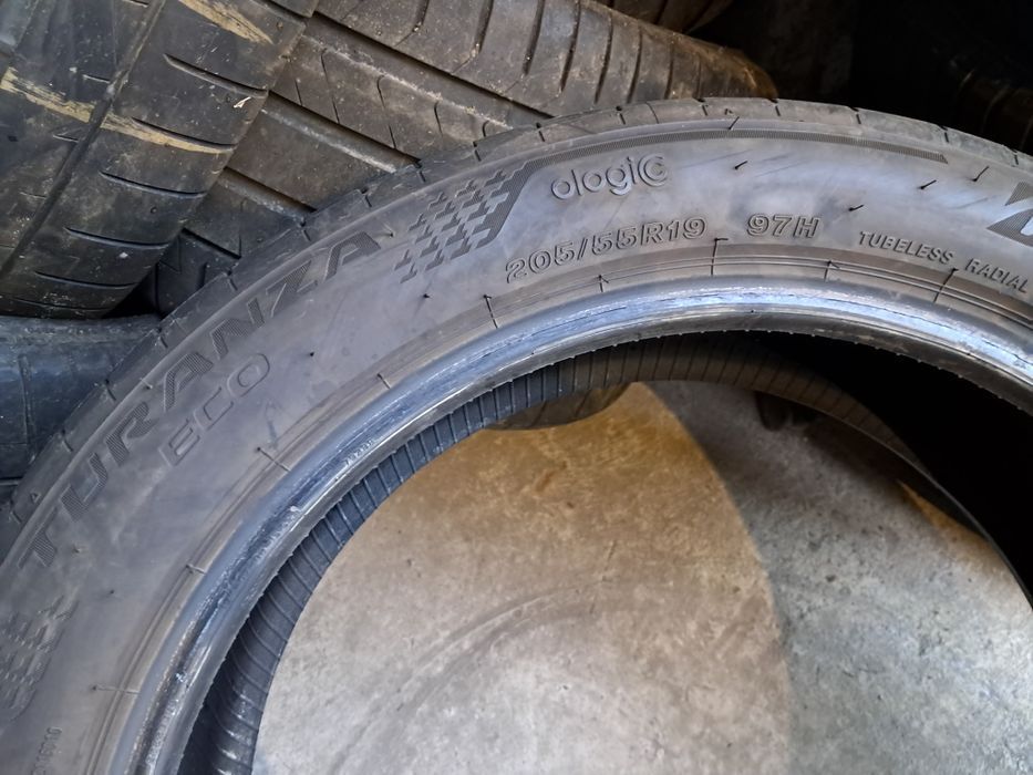 Anvelope second vara 205 55 R19 Bridgestone  6mm 2023