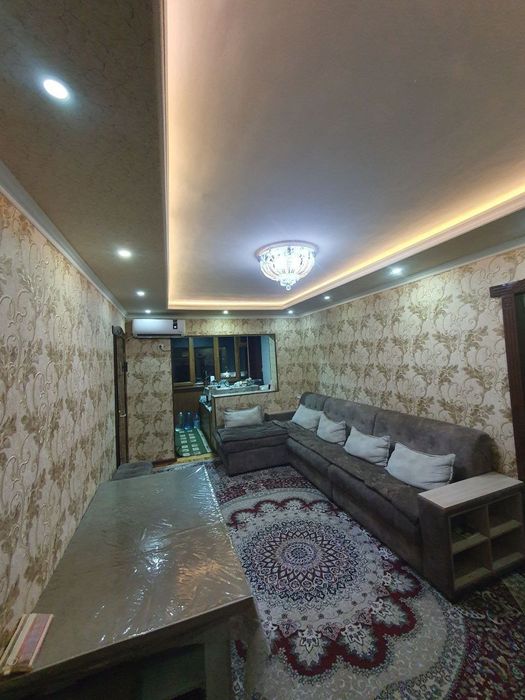 Yakkasaroy tumanida Kosmonavtlar metrosiga yaqin joydan kvartira