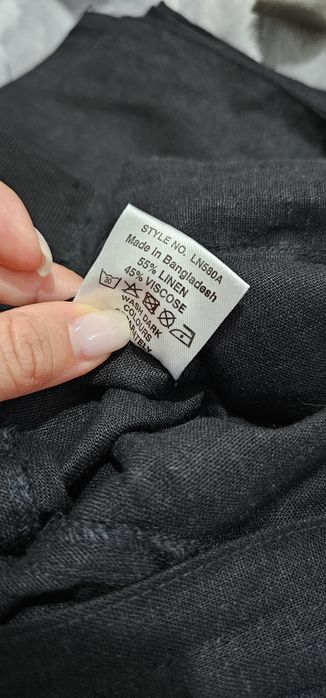 Ținută potrivita mărimii L-XL , din in.