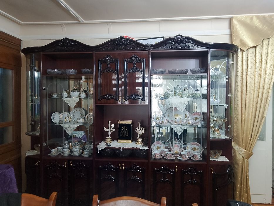 Stenka mehmonhona uchun