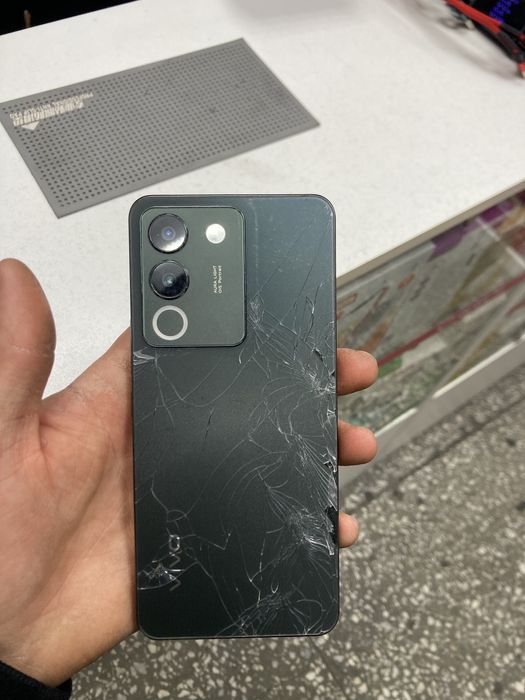 Продам телефон Vibo