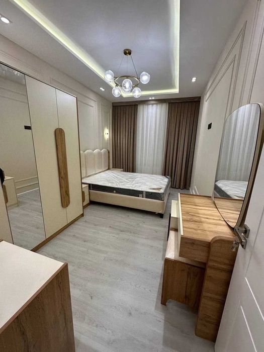 Продаётся квартира Юнусабад14 рядом метро Туркистон 2ком 64м2 ремонтом