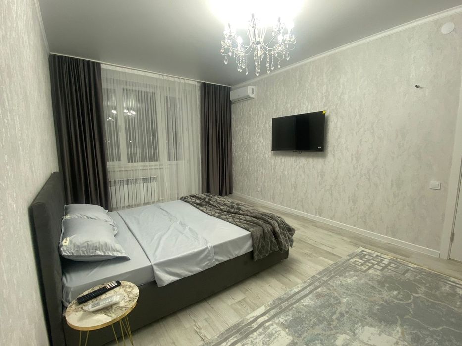 Сдам посуточно 1 комн ЖК Байсанат