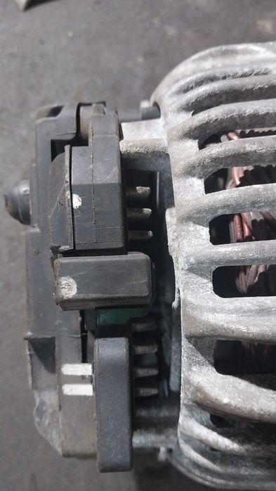 Генератор Skoda Yeti