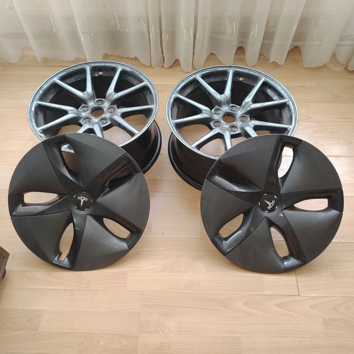 Jante Tesla model 3.  235R18