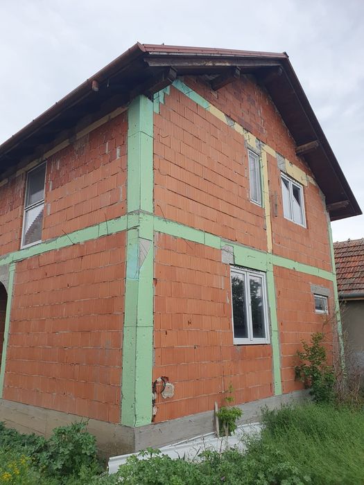 Casa de vânzare  și teren