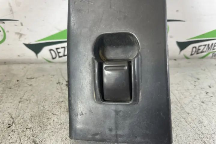 Buton geam pasager fata dreapta Nissan Terrano 2002
